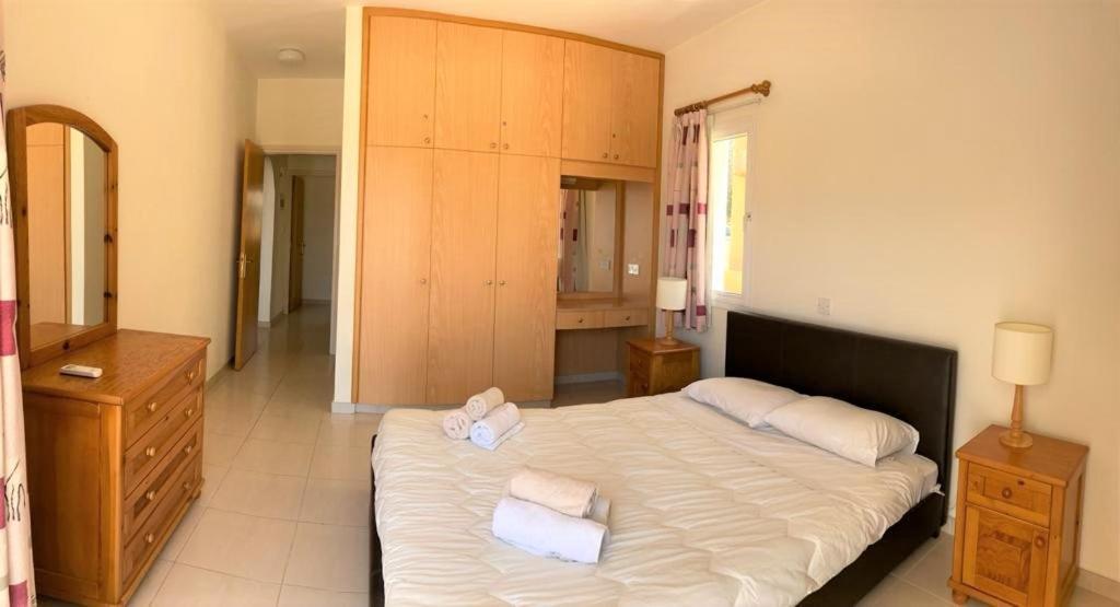 Sirena Olympia Apartment 40 Paphos Eksteriør bilde