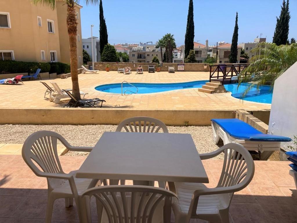 Sirena Olympia Apartment 40 Paphos Eksteriør bilde